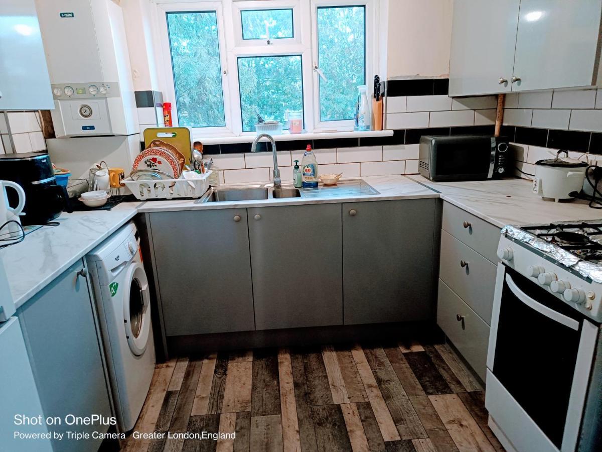 London'S Bed With Breakfast & Free Parking Apartment Ngoại thất bức ảnh